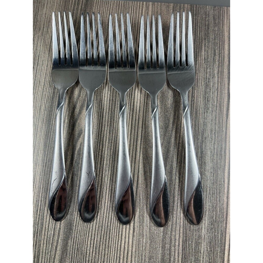 5 CAMBRIDGE DINNER FORKS SWIRL SAND STAINLESS STEEL  CHINA 7 1/2"